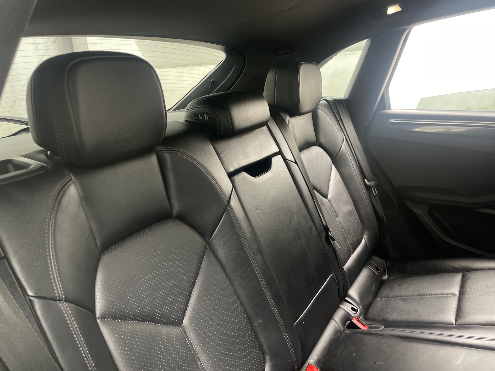 Thumbnail: 2019 Porsche Macan - 5