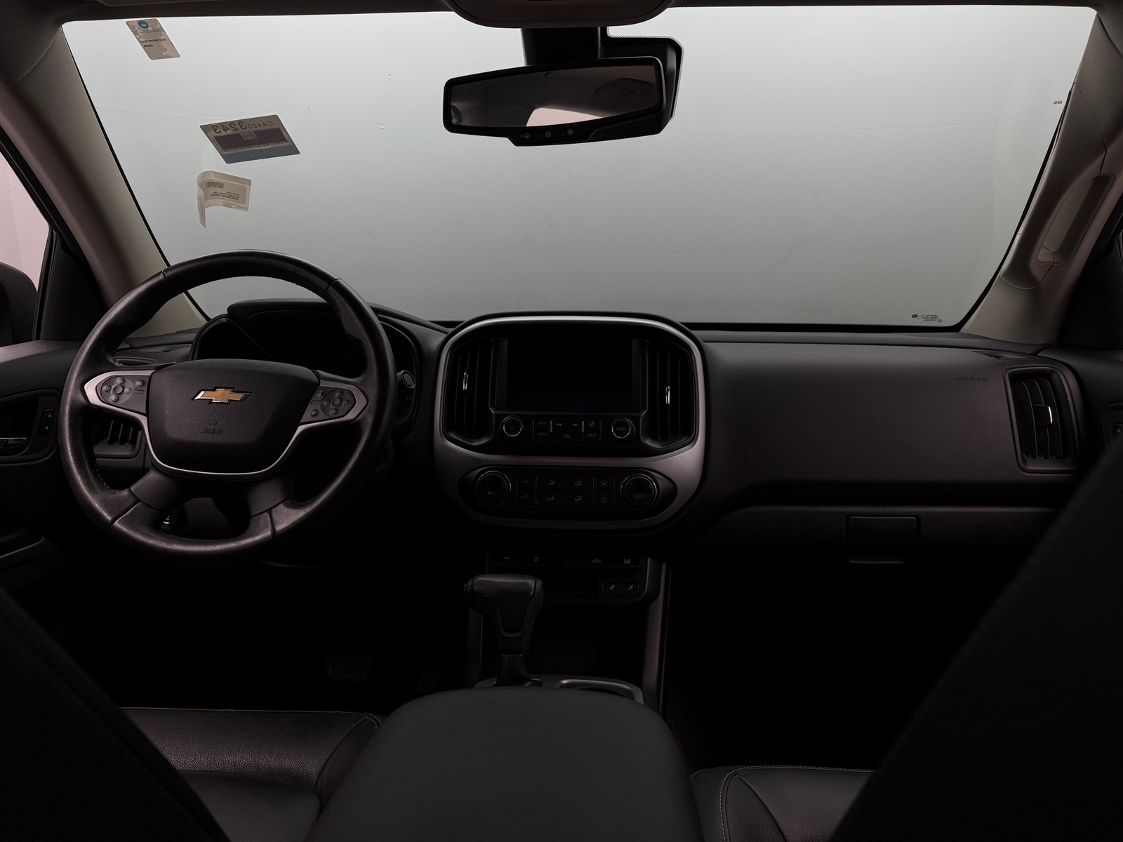 Thumbnail: 2015 Chevrolet Colorado - 3