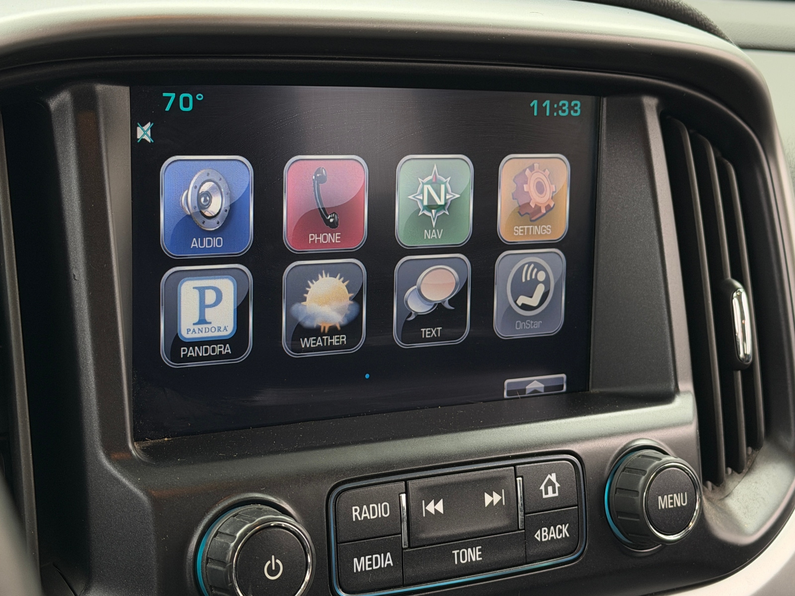 Thumbnail: 2015 Chevrolet Colorado - 4