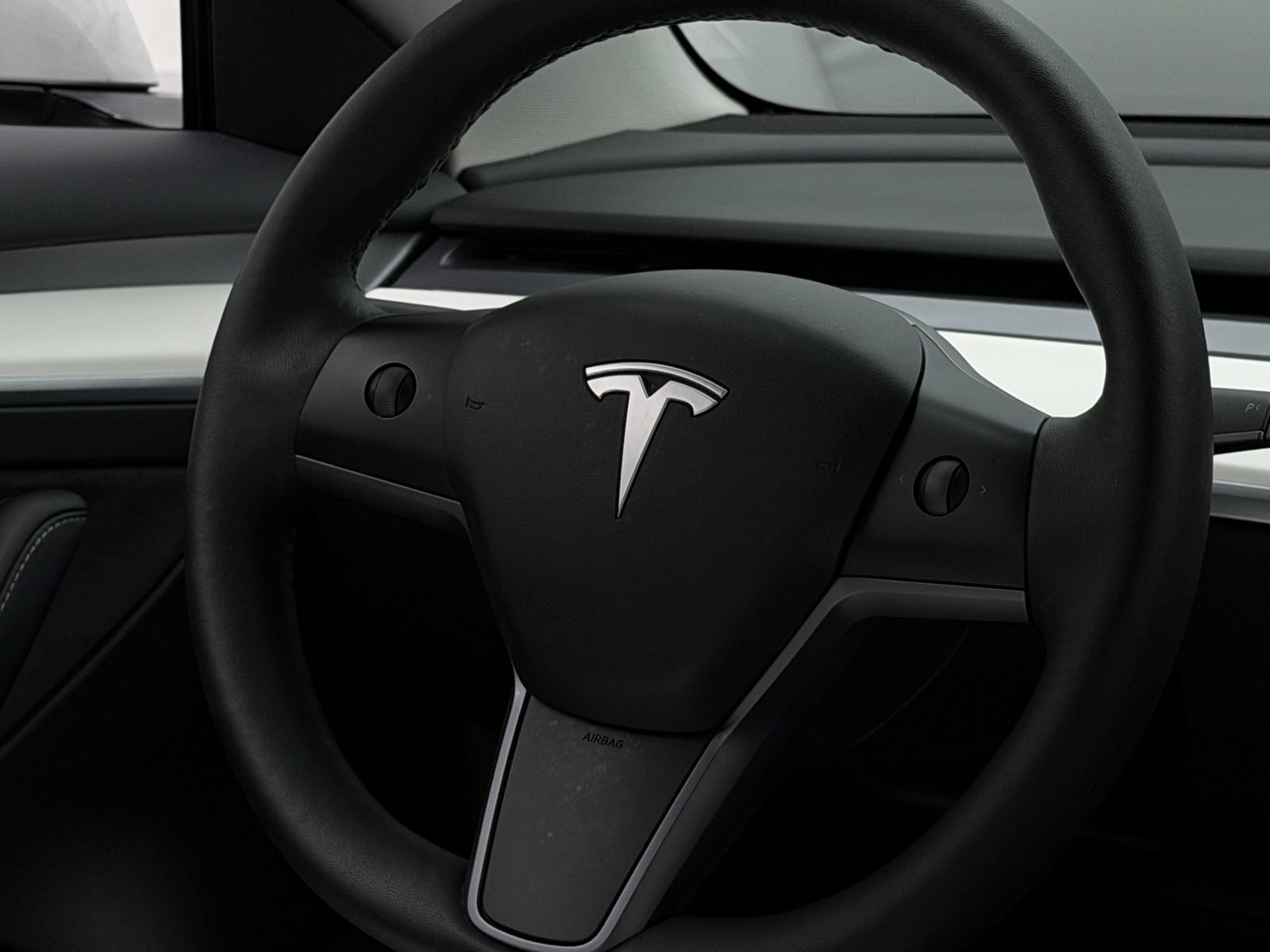 Thumbnail: 2022 Tesla Model 3 - 4