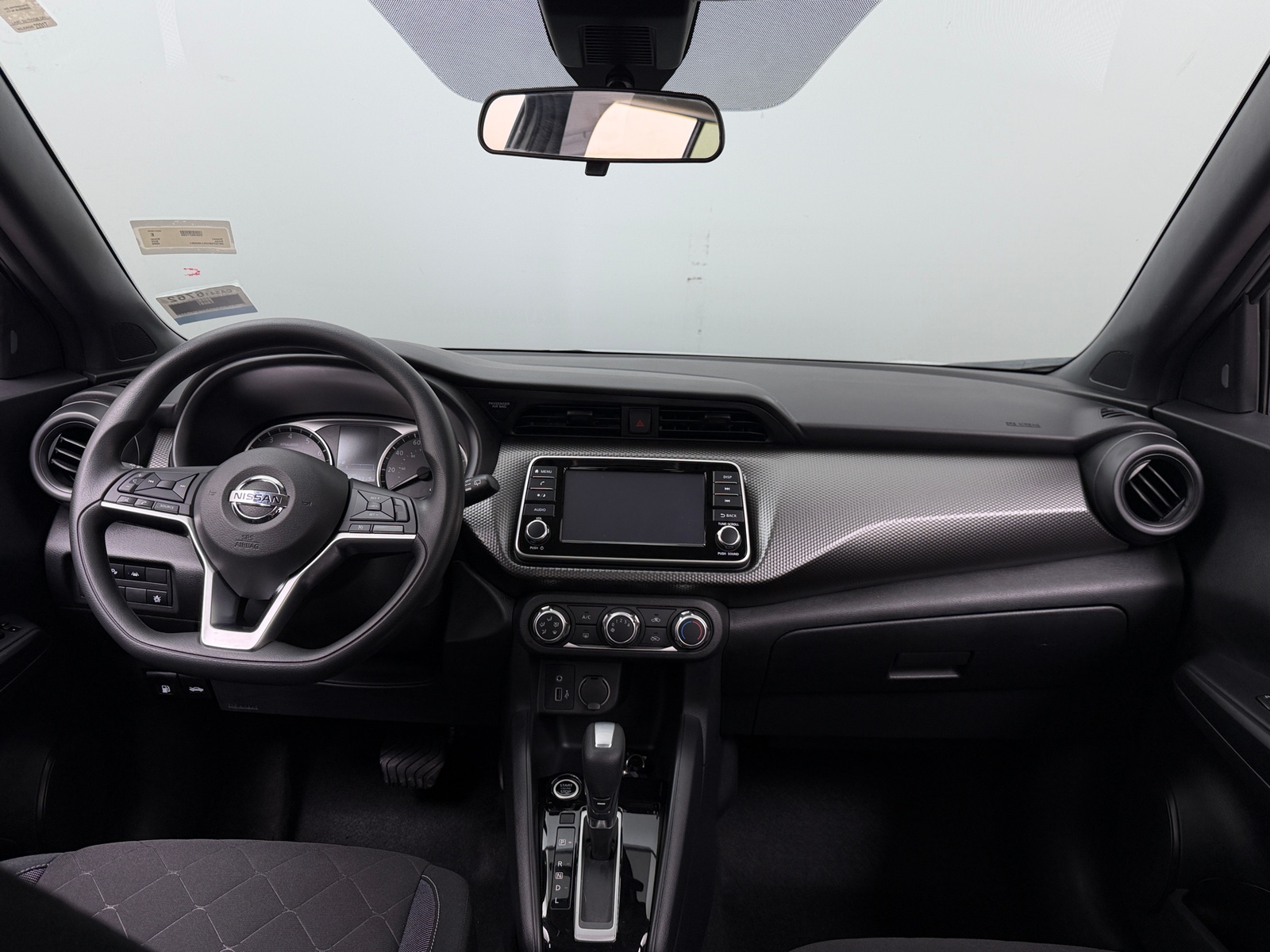 Thumbnail: 2020 Nissan Kicks - 3
