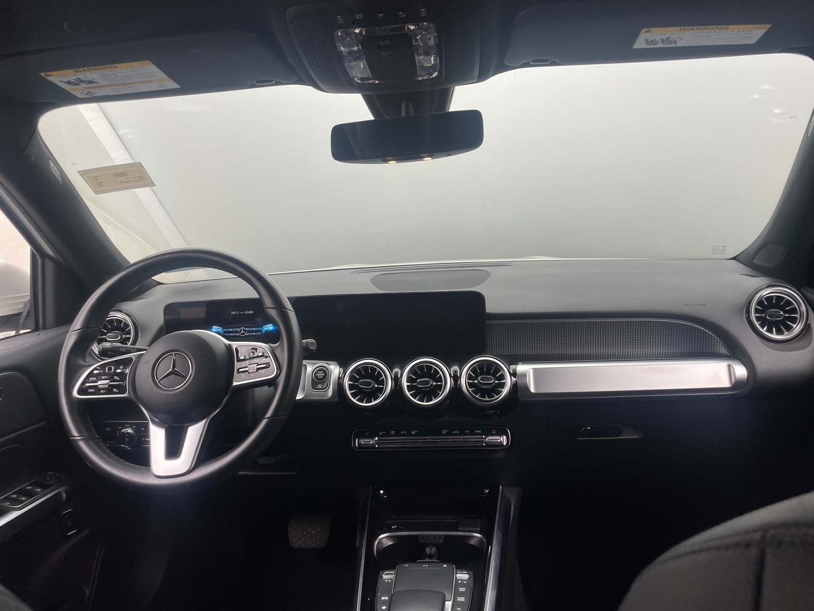 Thumbnail: 2022 Mercedes-Benz GLB - 2
