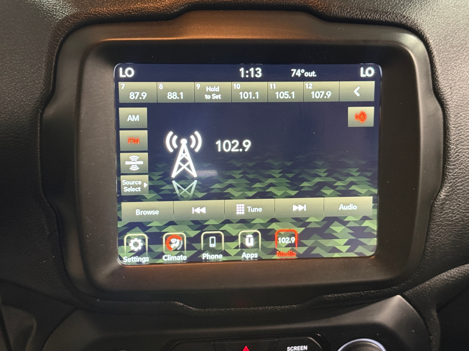 Thumbnail: 2021 Jeep Renegade - 4