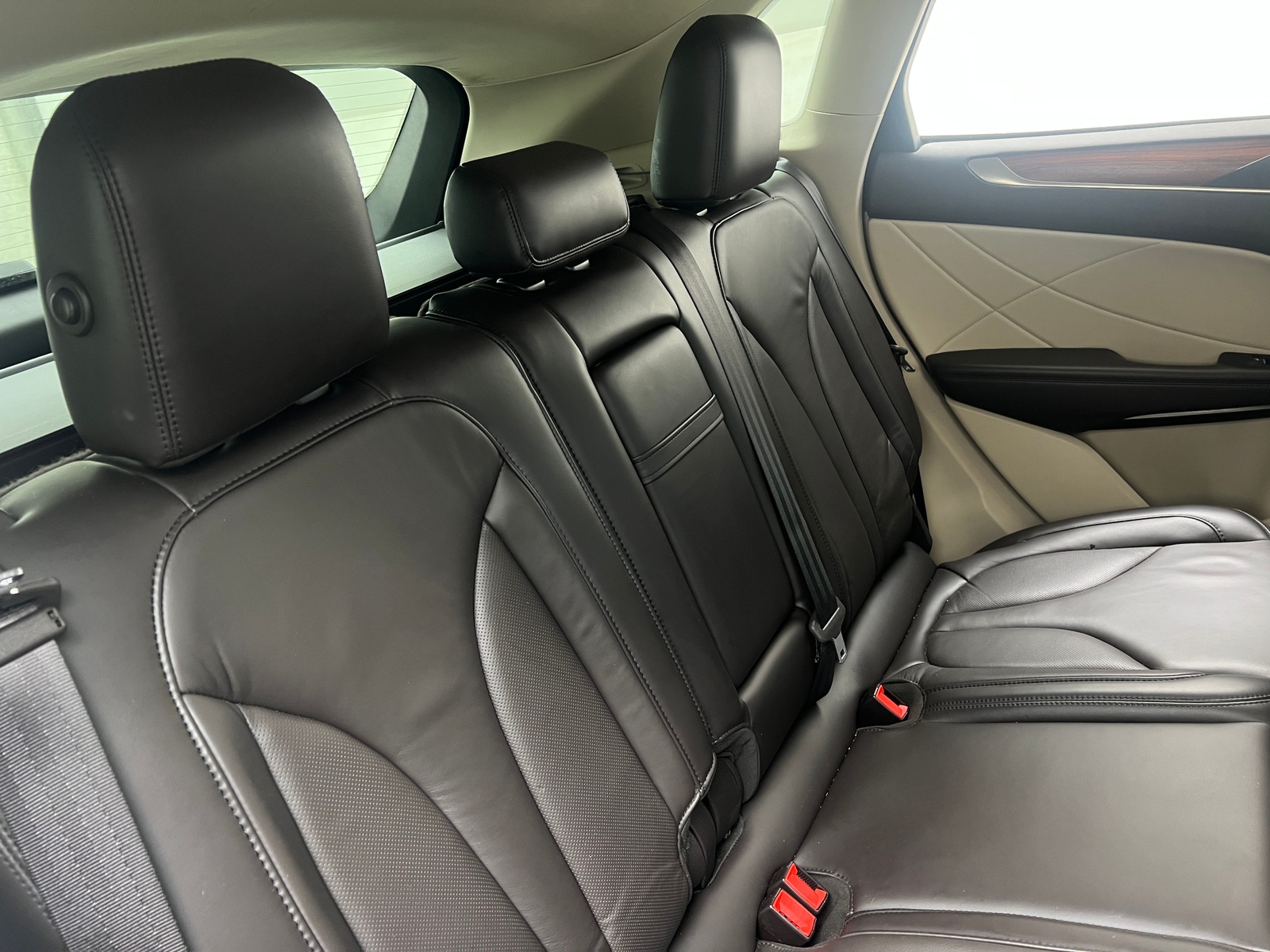 Thumbnail: 2017 Lincoln MKC - 5