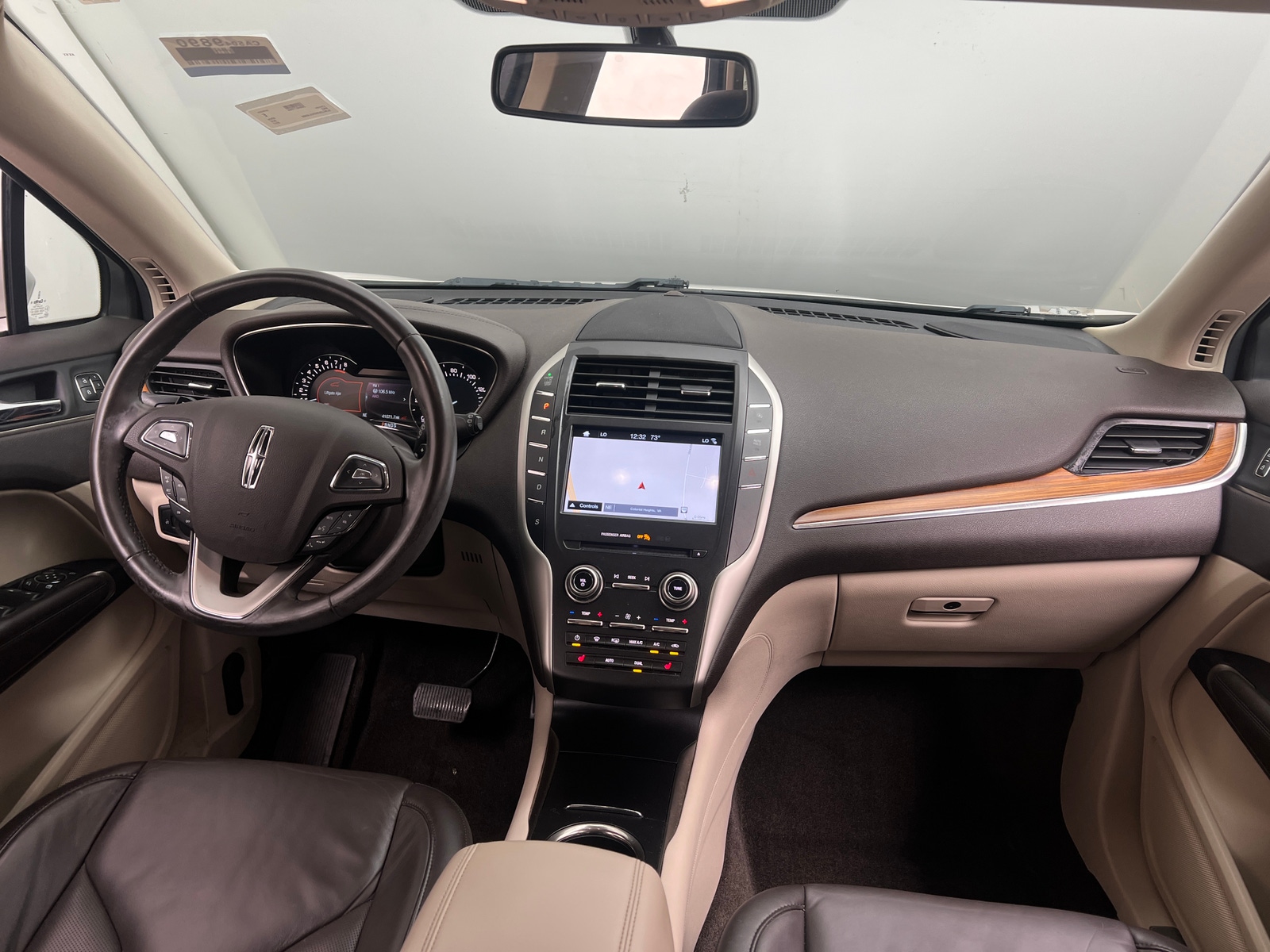Thumbnail: 2017 Lincoln MKC - 2
