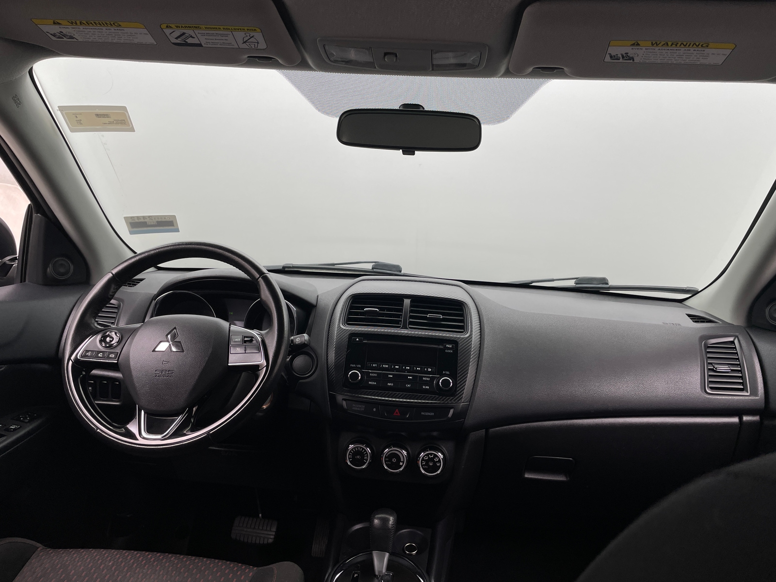 Thumbnail: 2017 Mitsubishi Outlander Sport - 3