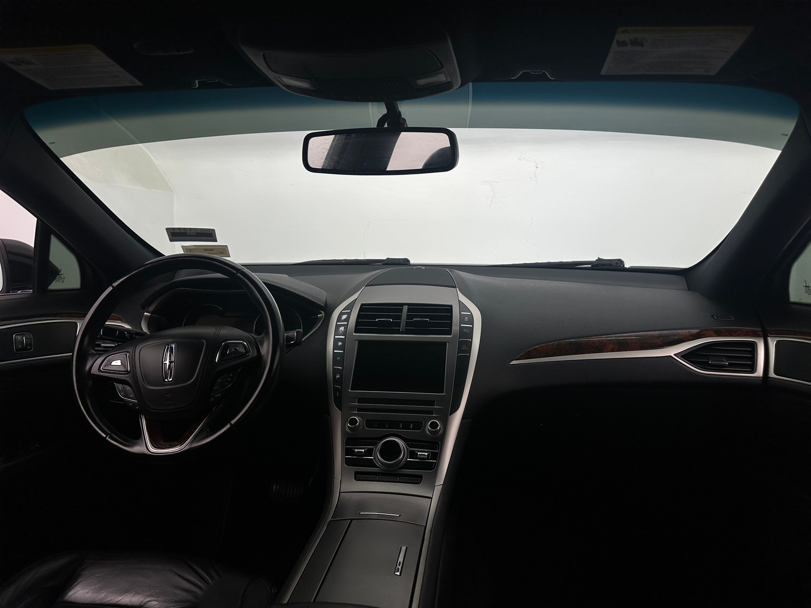 Thumbnail: 2017 Lincoln MKZ - 2