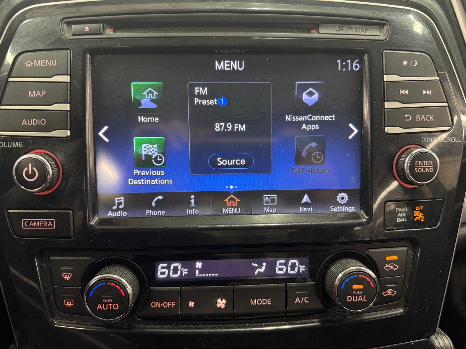 Thumbnail: 2016 Nissan Maxima - 3
