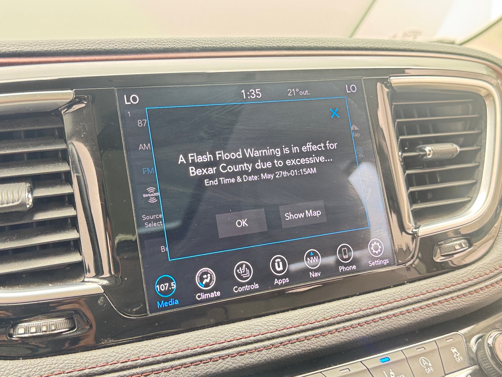 Thumbnail: 2019 Chrysler Pacifica - 3