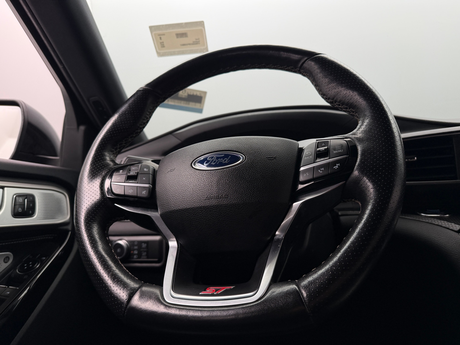 Thumbnail: 2023 Ford Explorer - 4