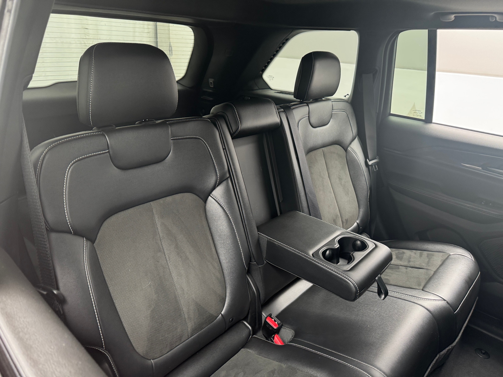 Thumbnail: 2023 Jeep Grand Cherokee - 5