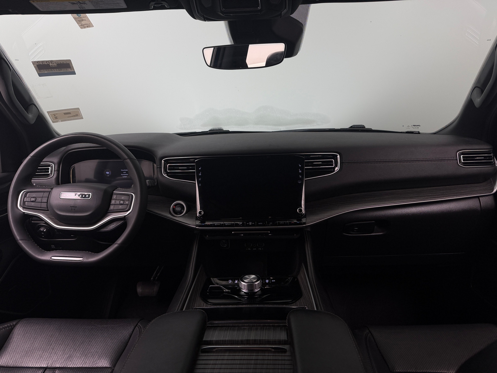 Thumbnail: 2023 Jeep Wagoneer - 2