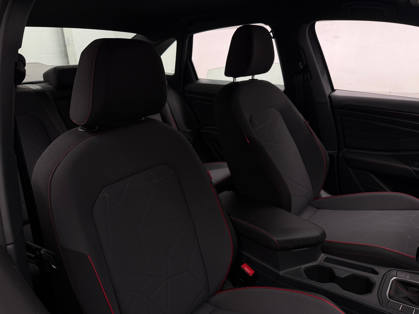 Thumbnail: 2024 Volkswagen Jetta - 2