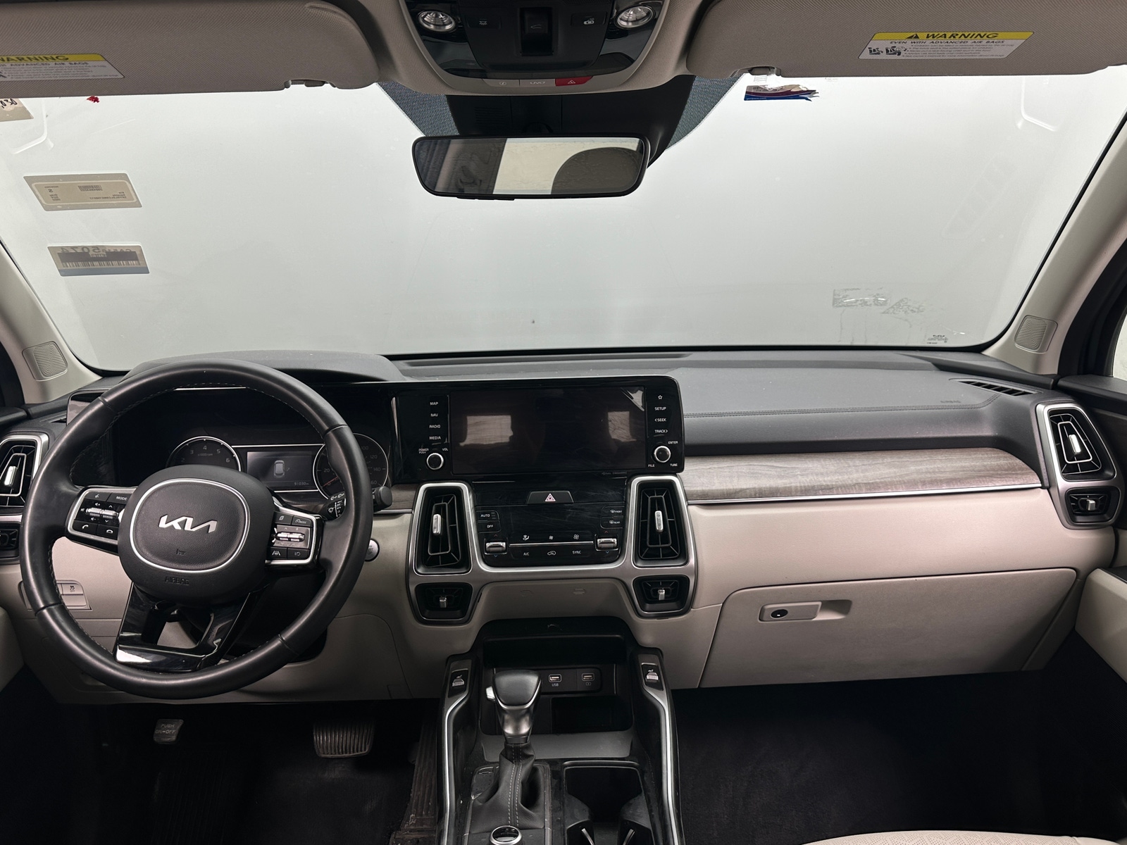Thumbnail: 2022 Kia Sorento - 2