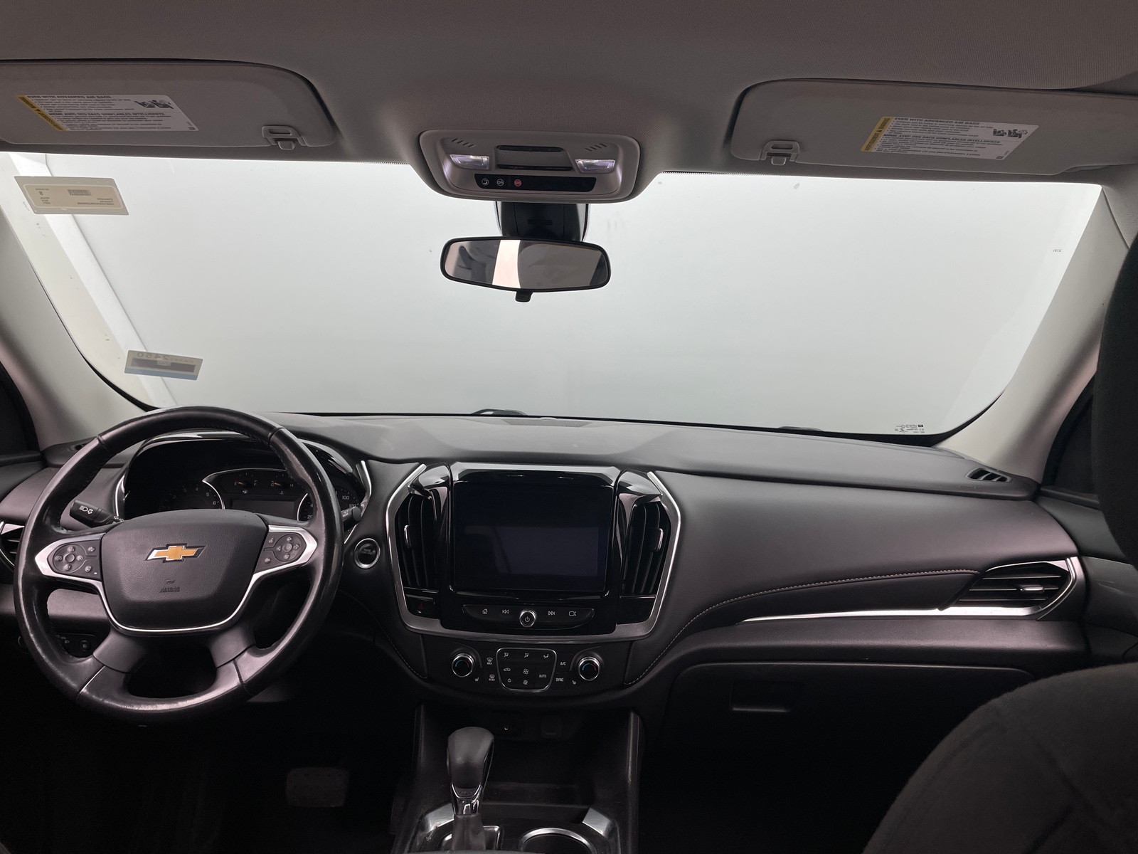 Thumbnail: 2021 Chevrolet Traverse - 3