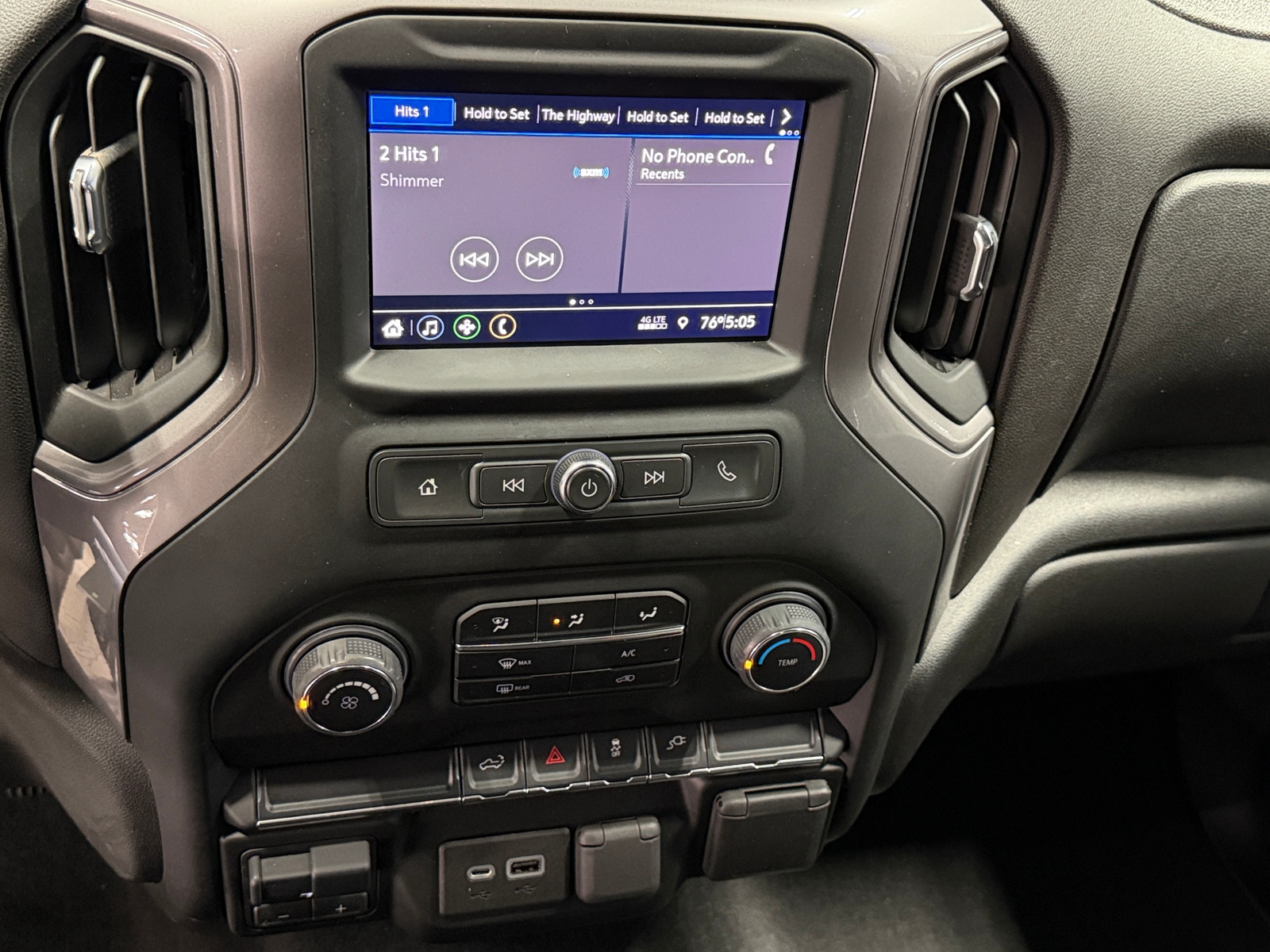 Thumbnail: 2022 Chevrolet Silverado 2500 - 4