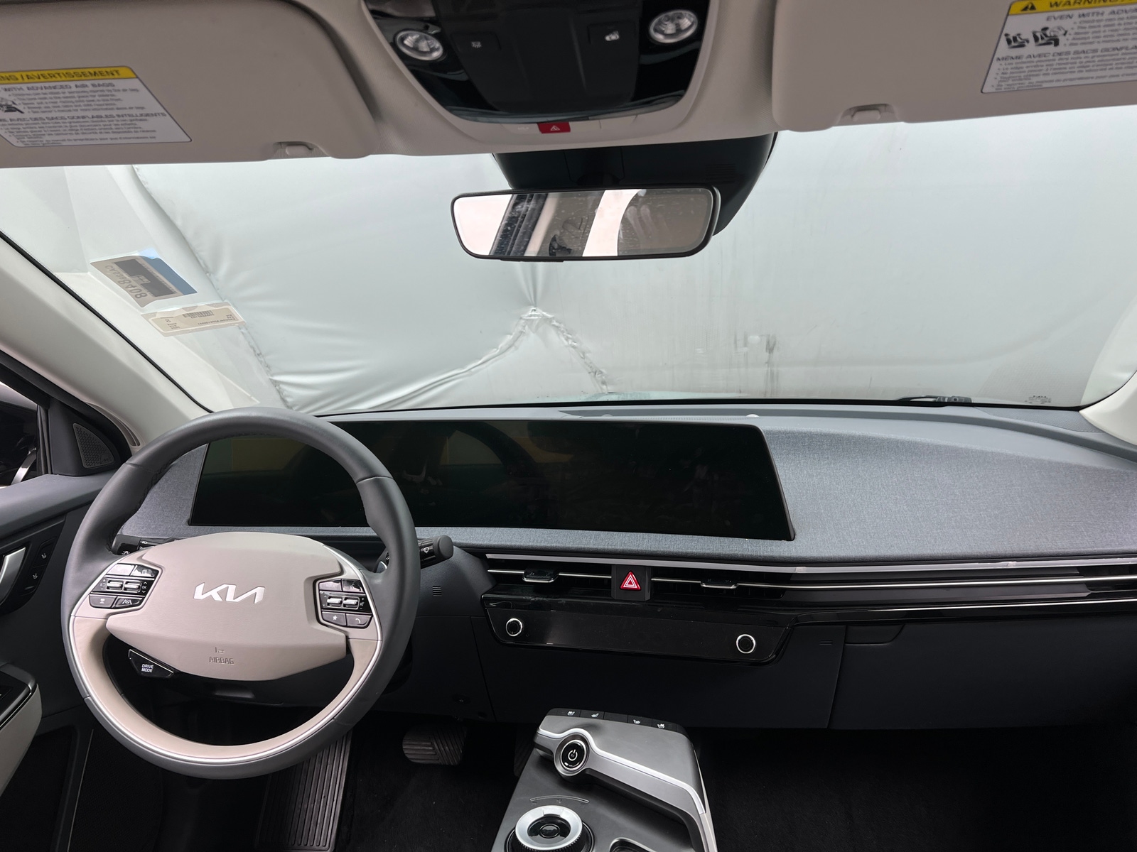 Thumbnail: 2023 Kia EV6 - 2