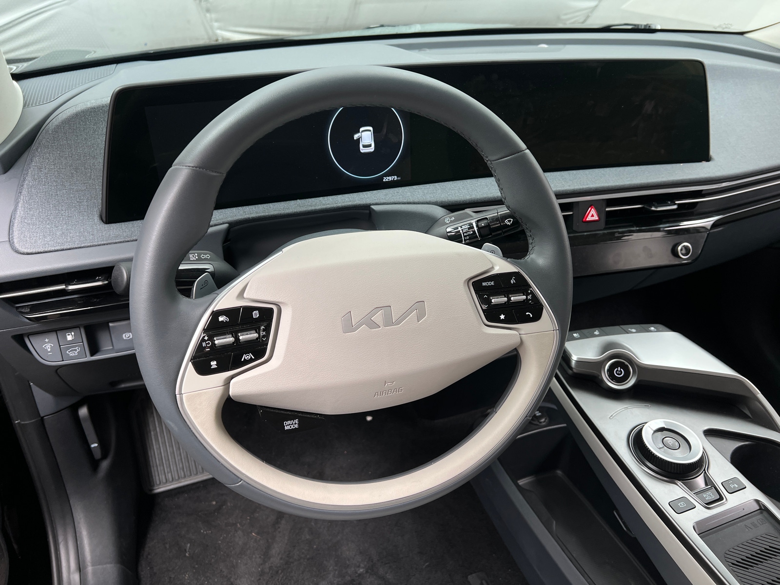Thumbnail: 2023 Kia EV6 - 4