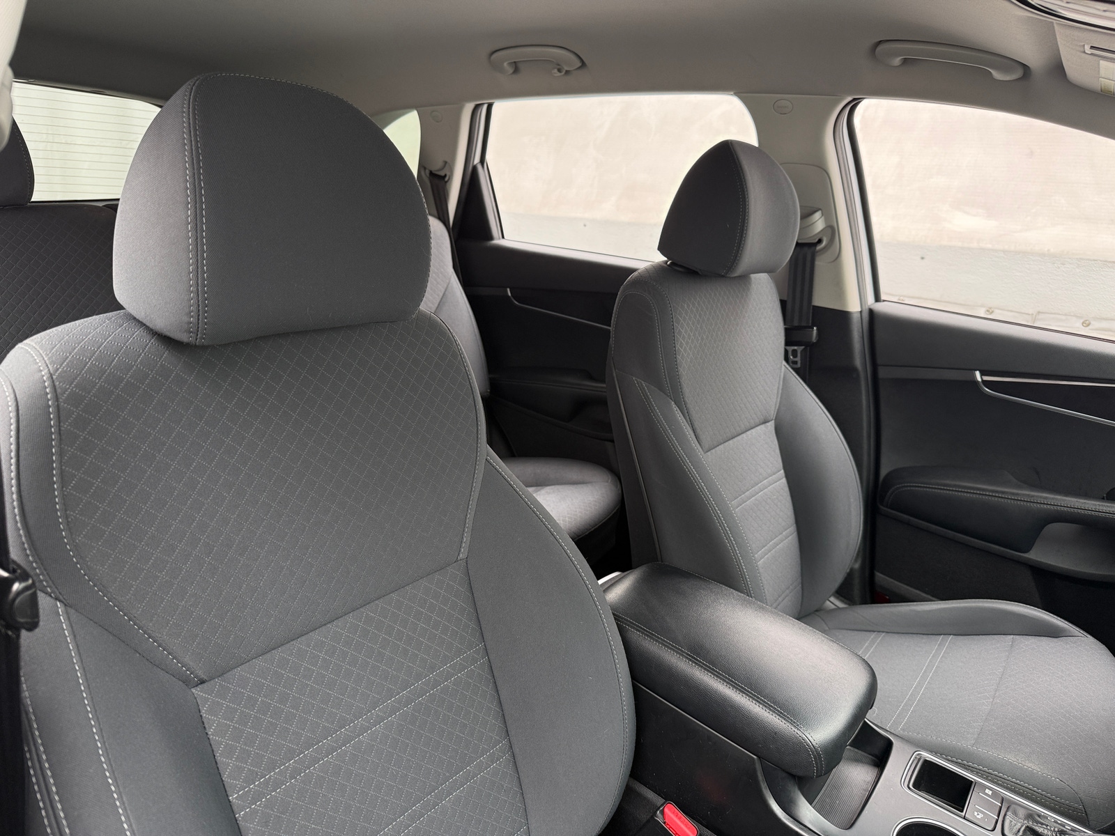 Thumbnail: 2018 Kia Sorento - 2