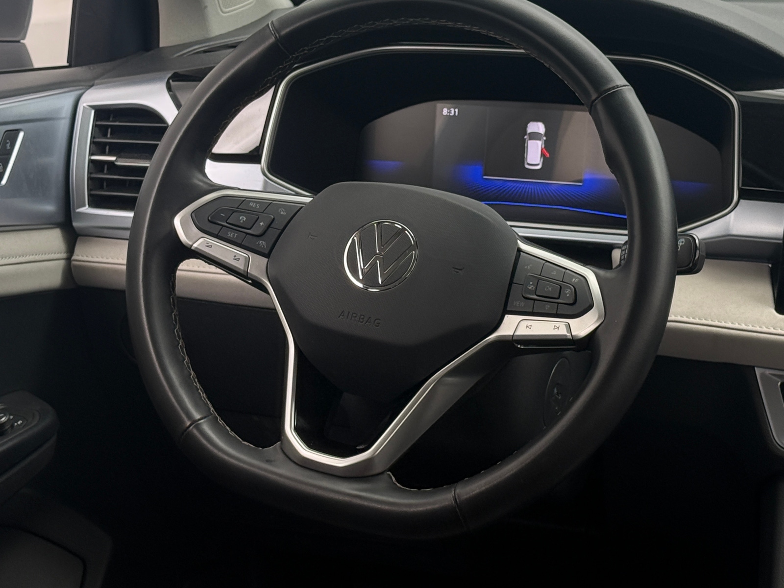 Thumbnail: 2025 Volkswagen Taos - 4