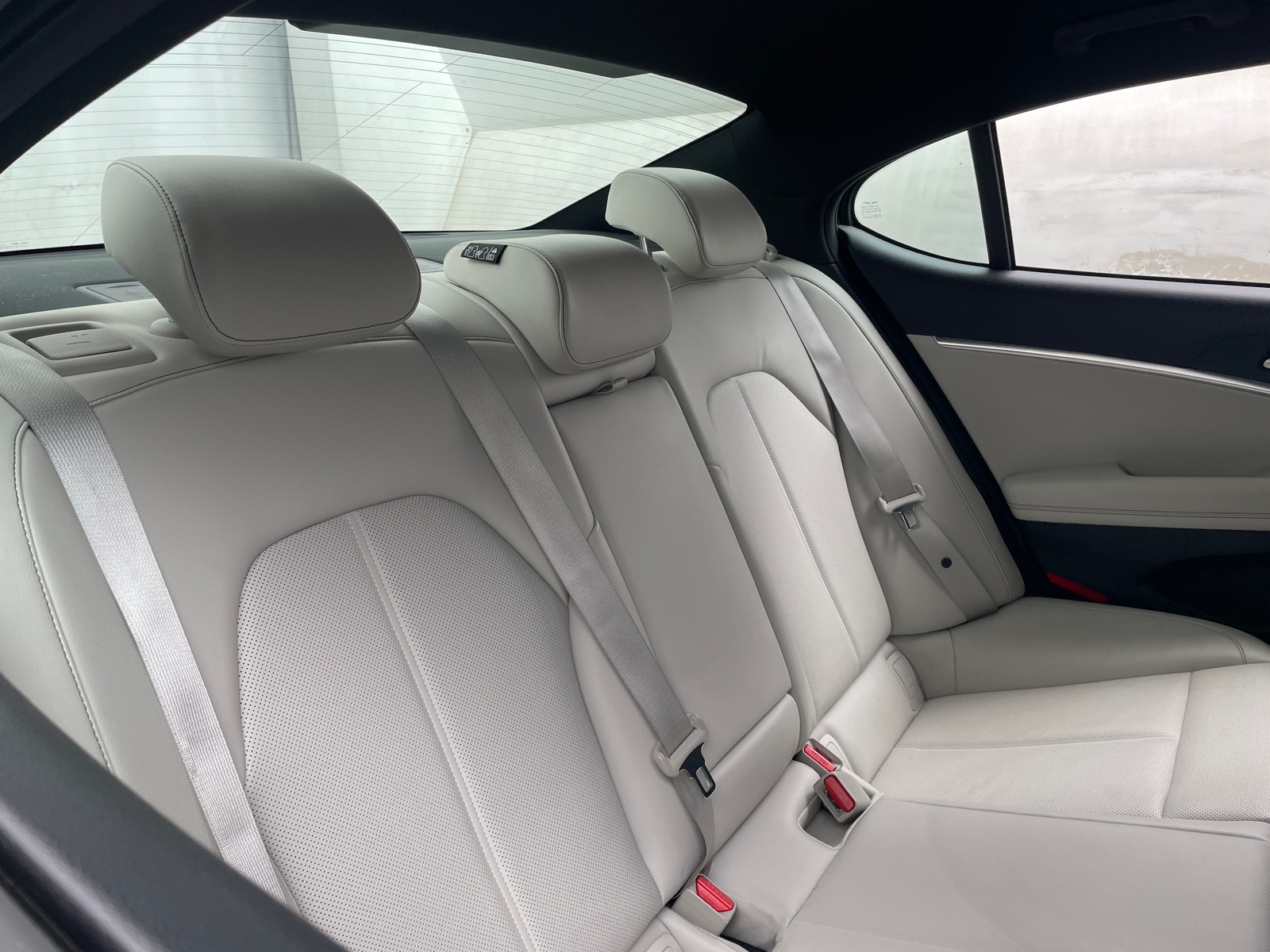 Thumbnail: 2025 Genesis G70 - 5