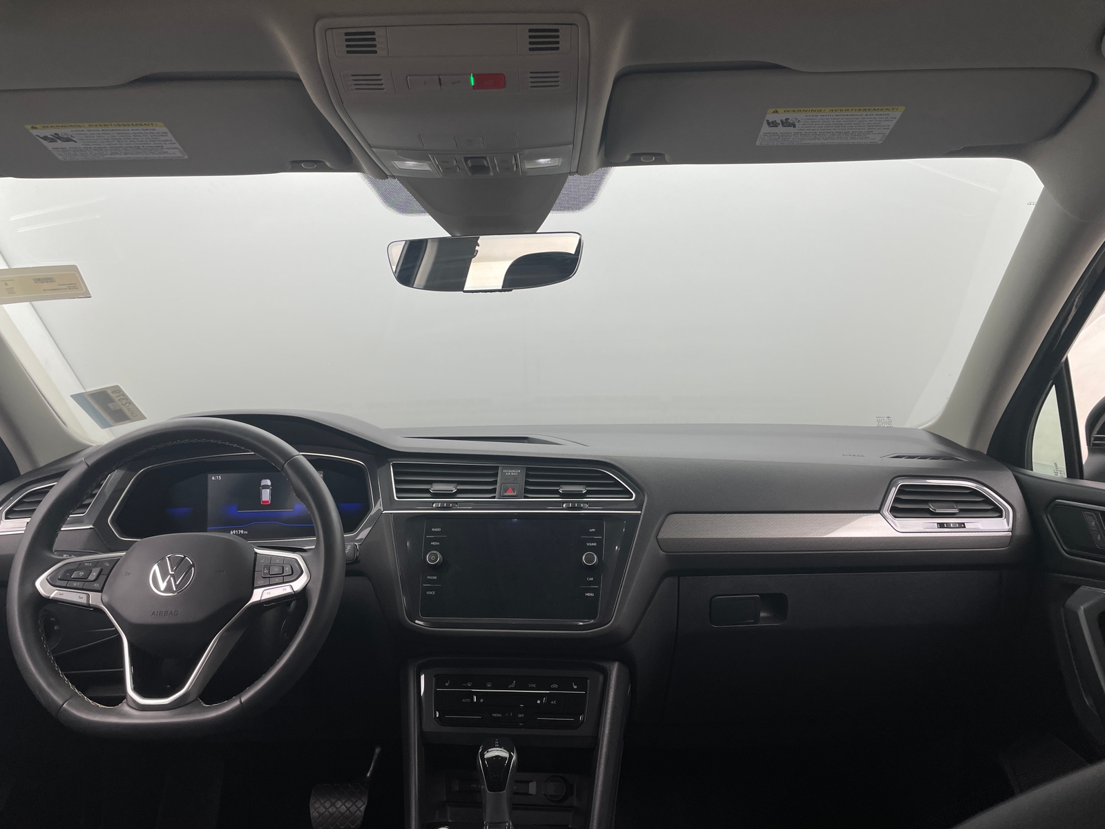 Thumbnail: 2022 Volkswagen Tiguan - 2