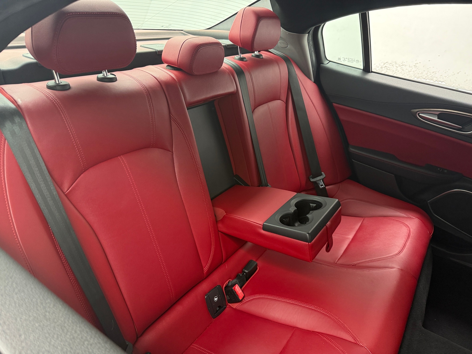 Thumbnail: 2019 Alfa Romeo Giulia - 5