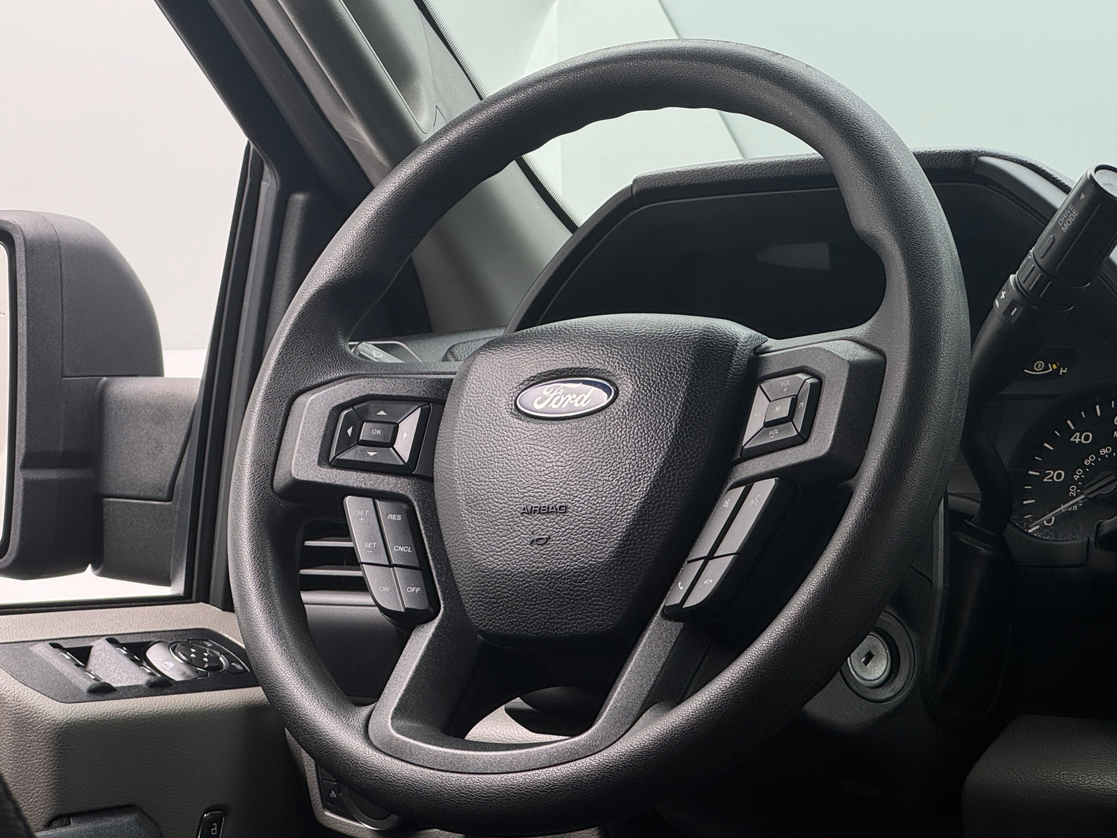 Thumbnail: 2019 Ford Econoline - 5