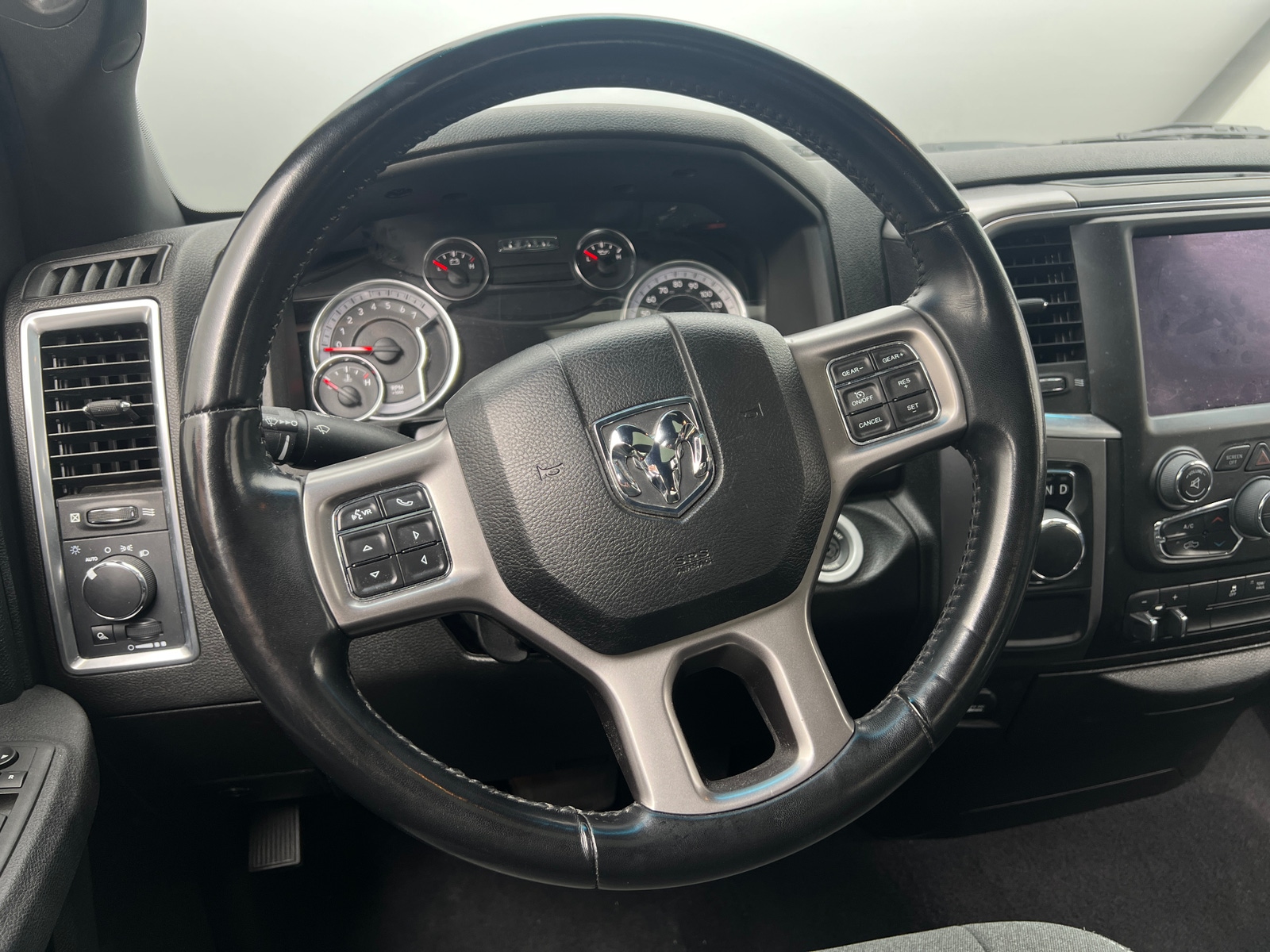 Thumbnail: 2022 RAM 1500 Classic - 5