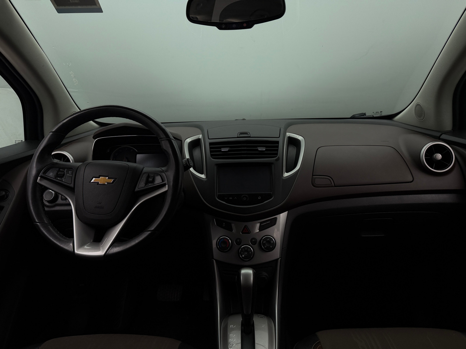 Thumbnail: 2016 Chevrolet Trax - 3
