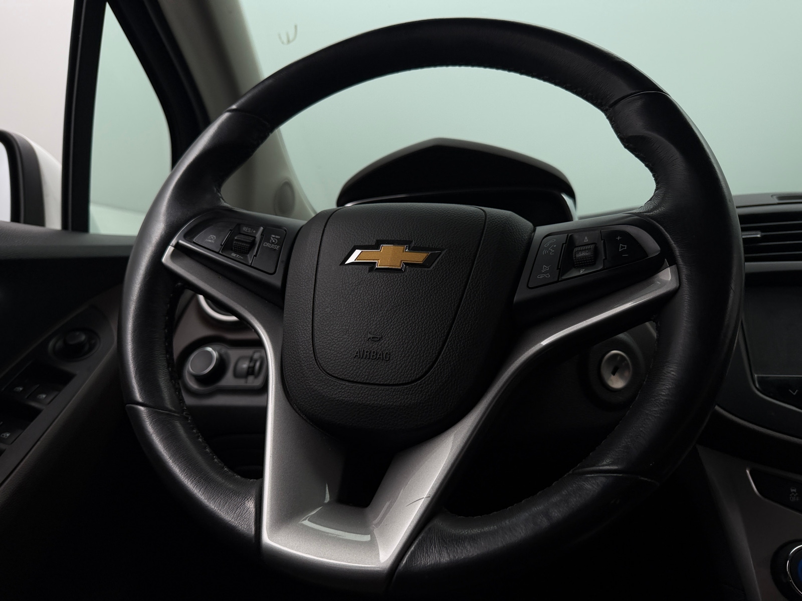 Thumbnail: 2016 Chevrolet Trax - 5