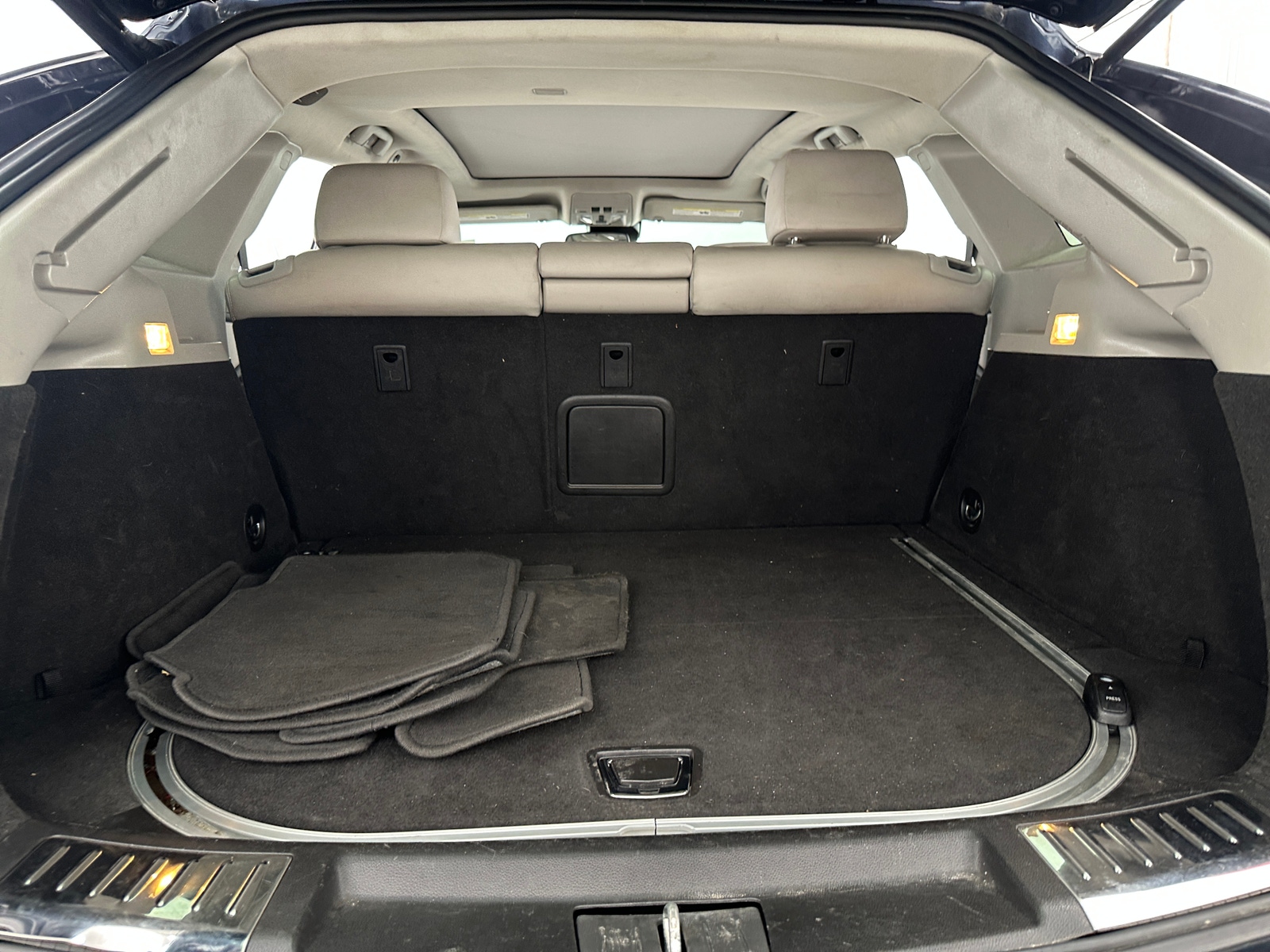 Thumbnail: 2014 Cadillac SRX - 6