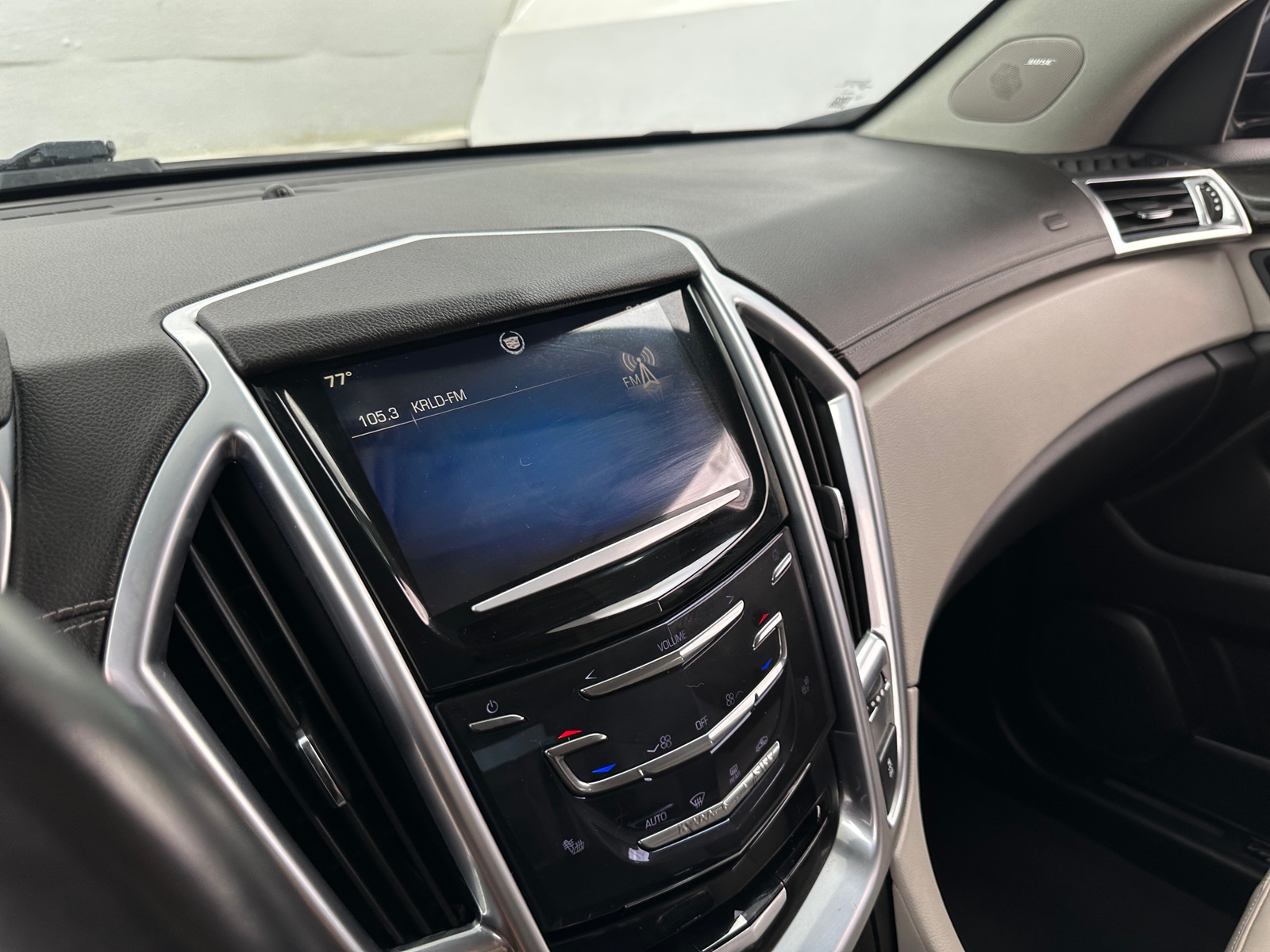 Thumbnail: 2014 Cadillac SRX - 3