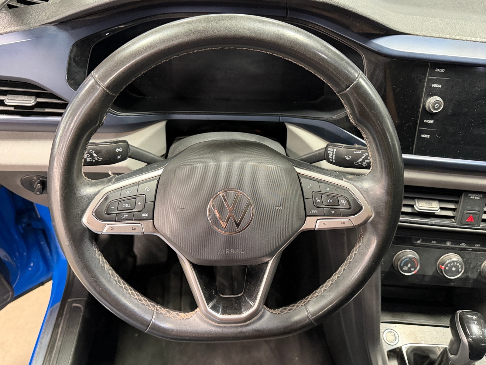 Thumbnail: 2022 Volkswagen Taos - 5