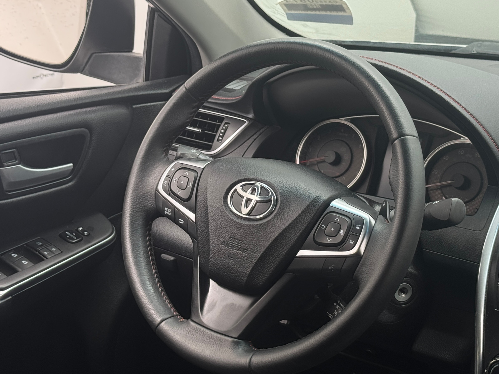 Thumbnail: 2017 Toyota Camry - 5