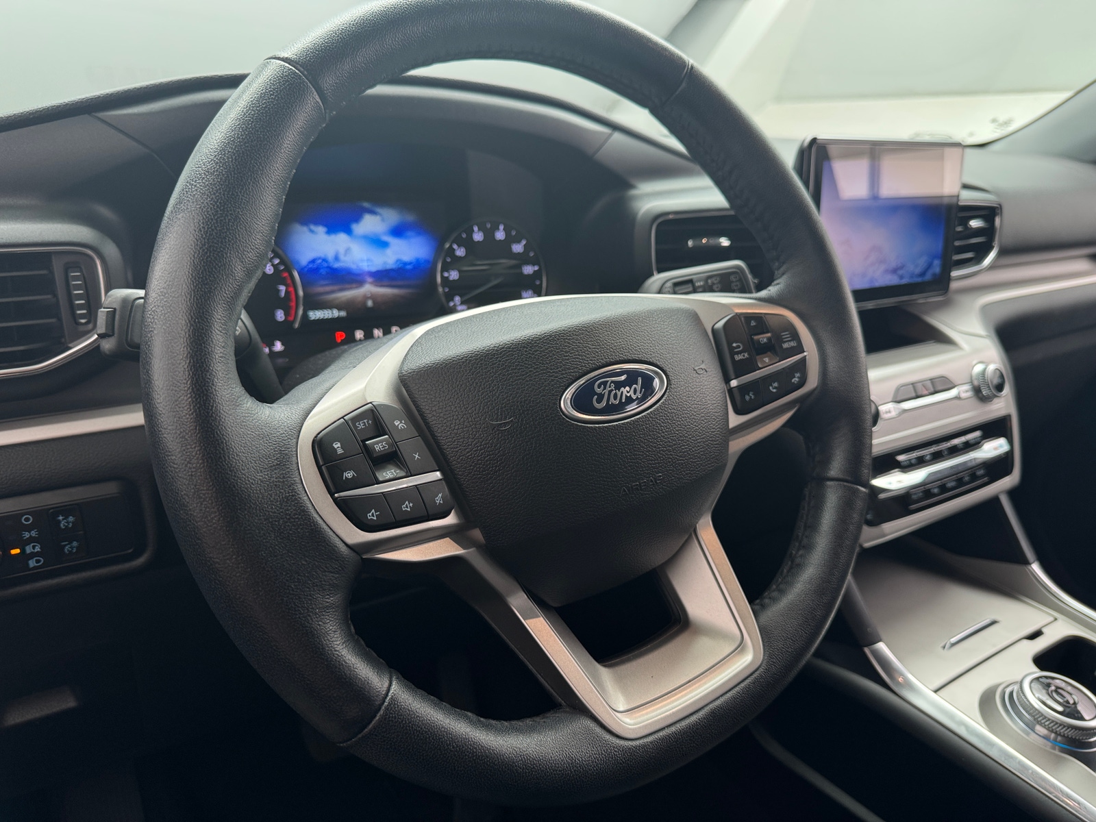 Thumbnail: 2023 Ford Explorer - 4