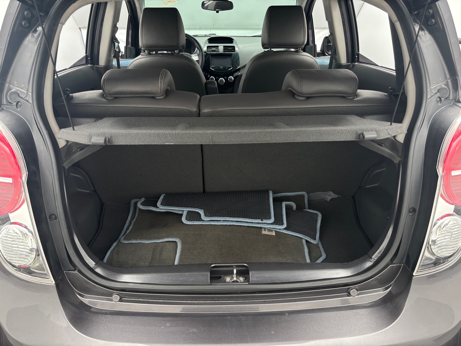 Thumbnail: 2014 Chevrolet Spark - 6