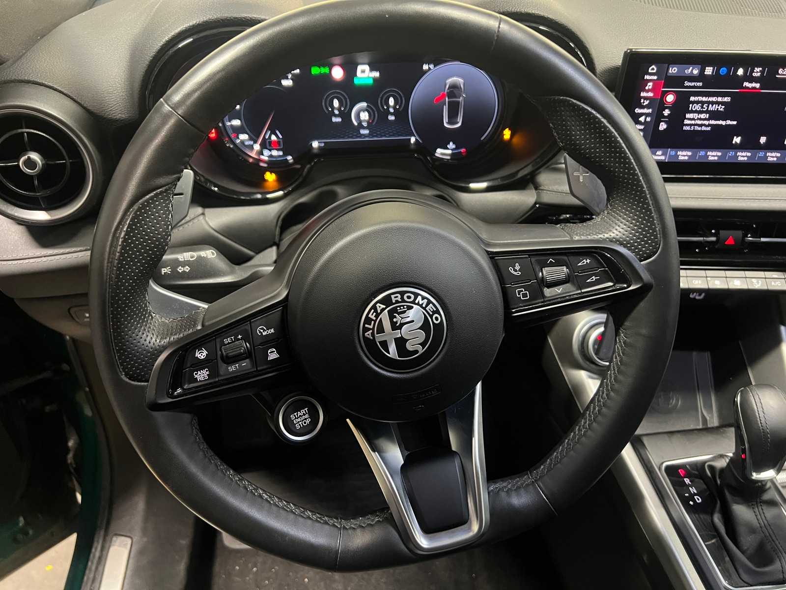 Thumbnail: 2024 Alfa Romeo Tonale - 4