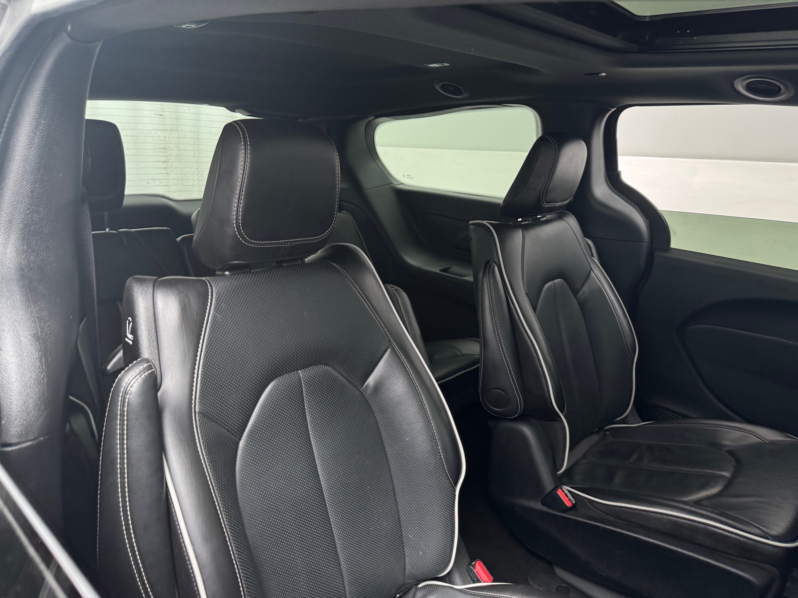 Thumbnail: 2024 Chrysler Pacifica - 5