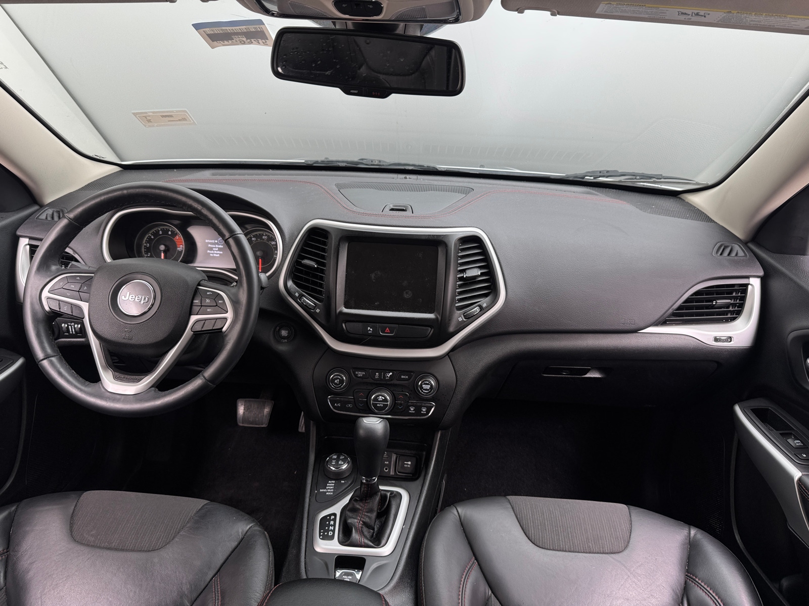 Thumbnail: 2018 Jeep Cherokee - 3
