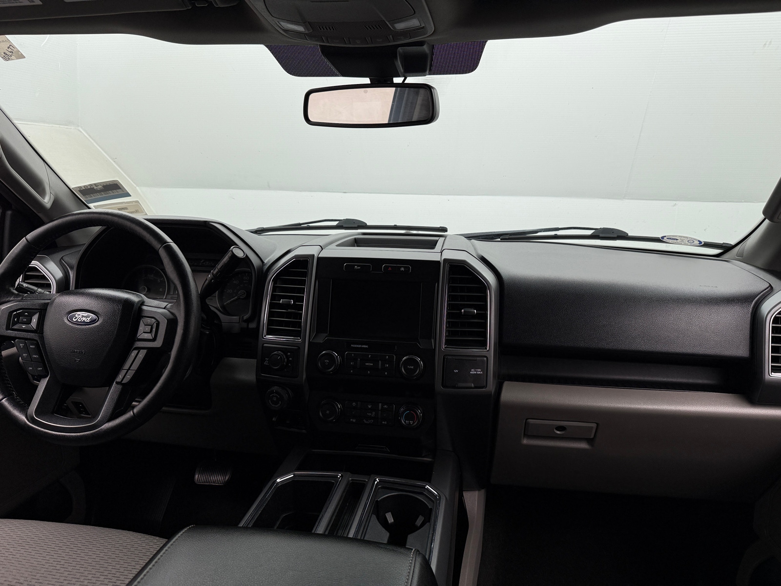 Thumbnail: 2020 Ford Econoline - 3