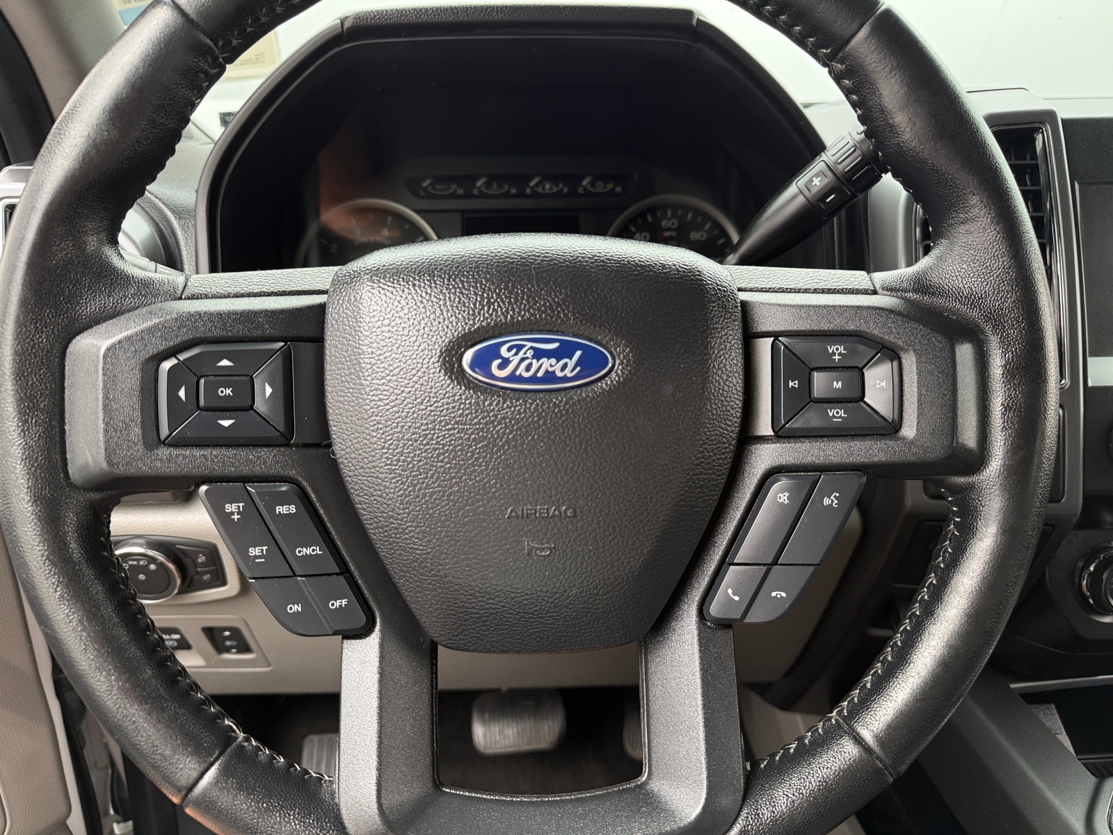 Thumbnail: 2020 Ford Econoline - 5