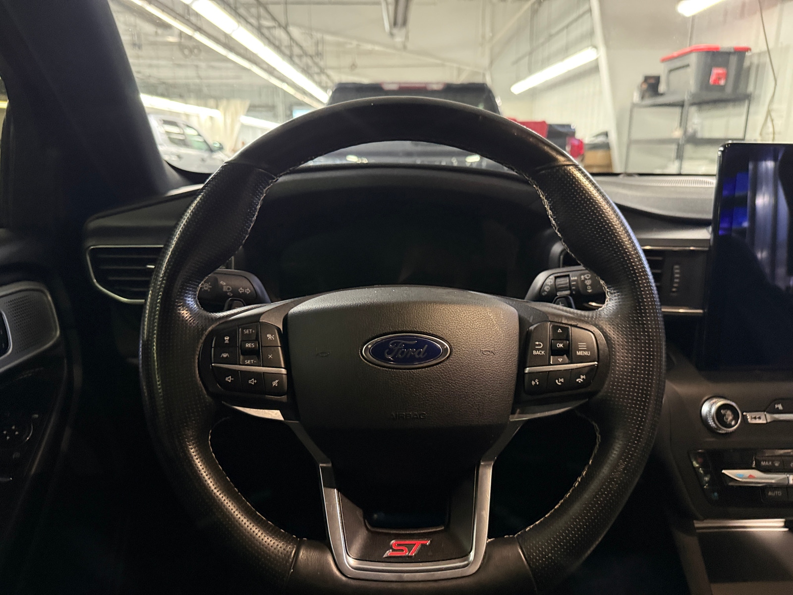 Thumbnail: 2020 Ford Explorer - 4