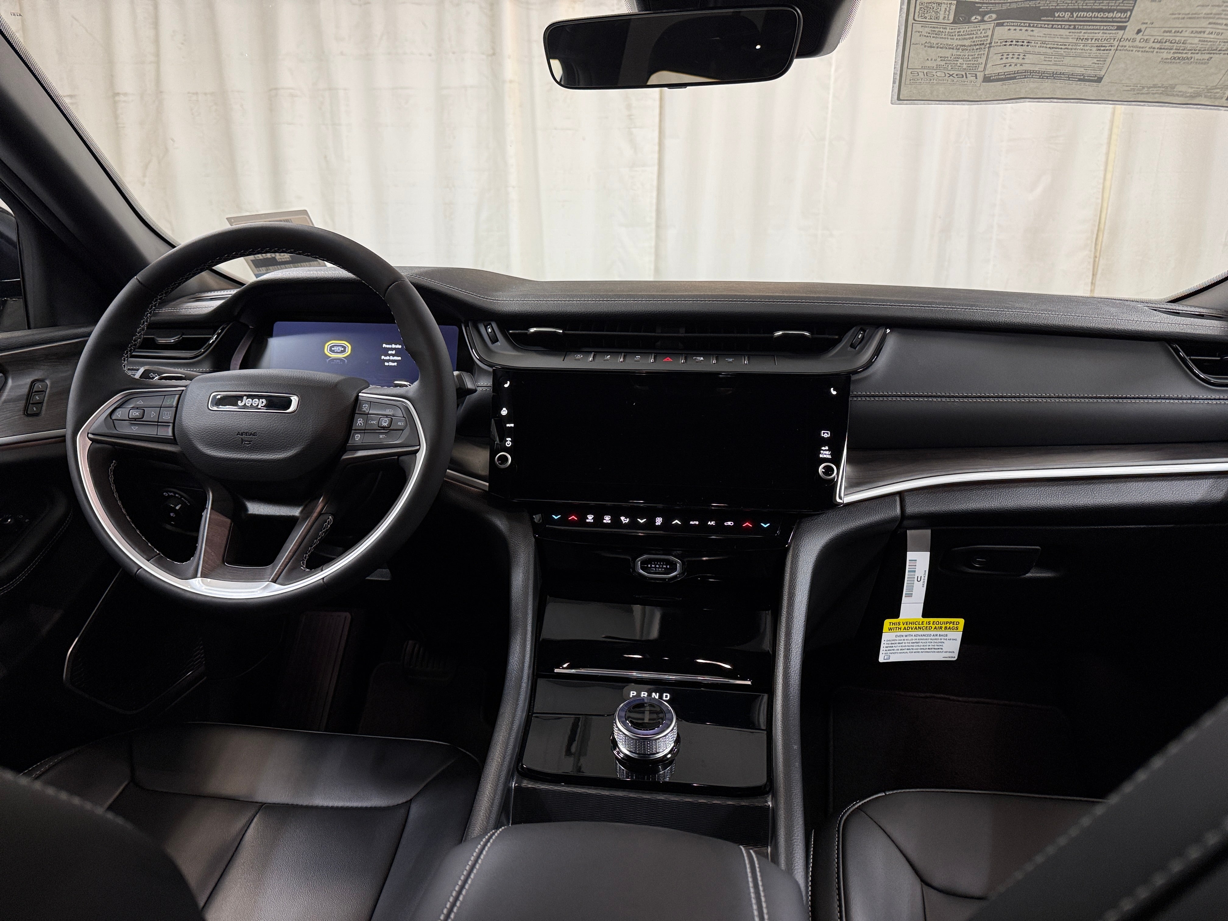 2026 Jeep Grand Cherokee Limited's photo