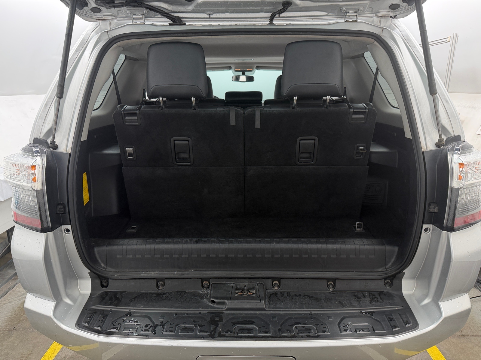 Thumbnail: 2016 Toyota 4Runner - 6