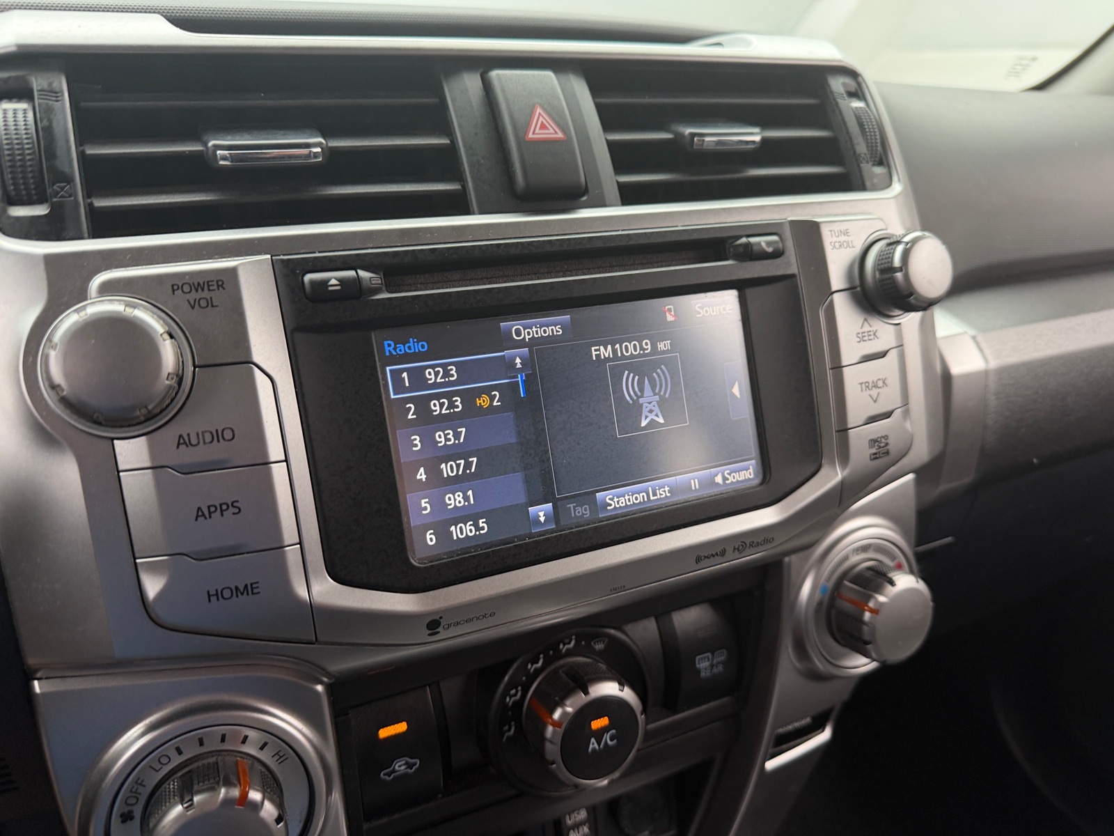 Thumbnail: 2016 Toyota 4Runner - 3