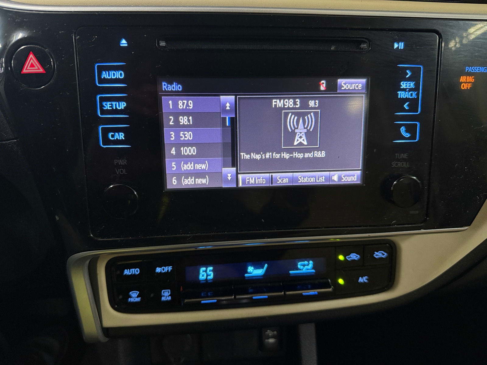 Thumbnail: 2019 Toyota Corolla - 4