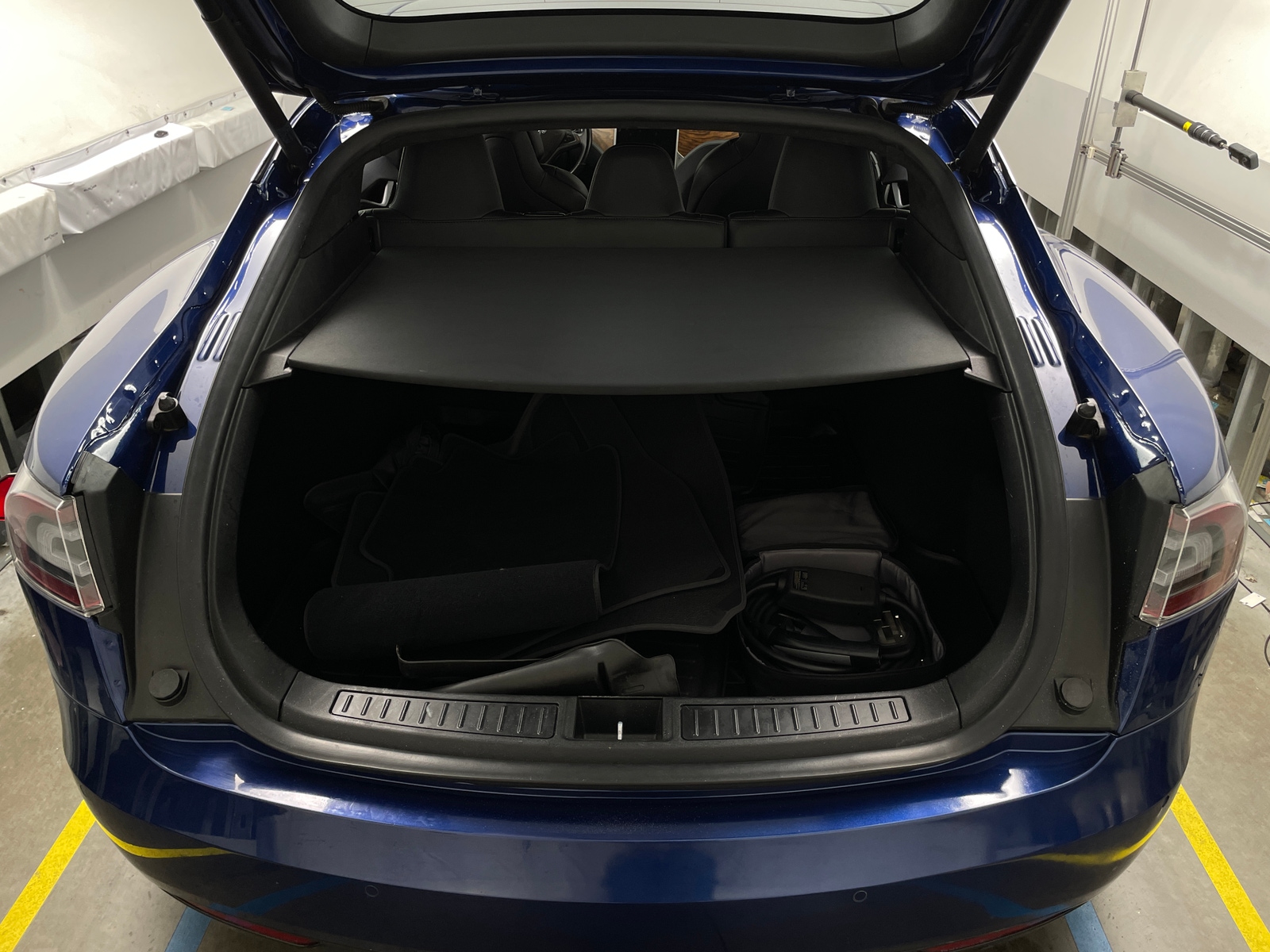 Thumbnail: 2020 Tesla Model S - 6