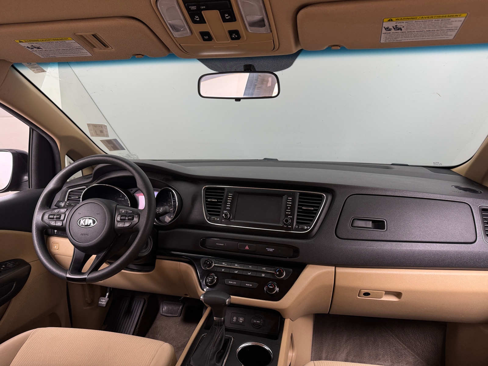 Thumbnail: 2019 Kia Sedona - 3