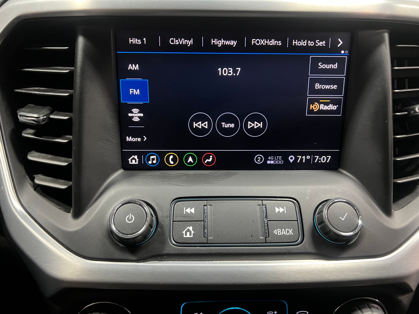Thumbnail: 2020 GMC Acadia - 3